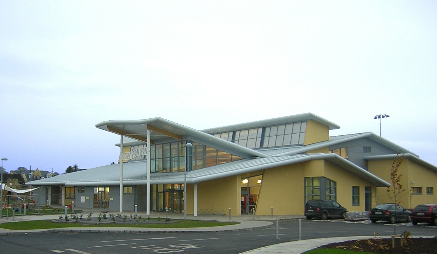 PORTLAOISE LEISURE CENTRE