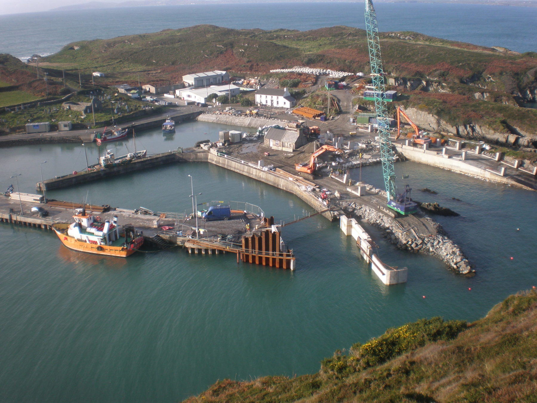 BULL’S NOSE & STORM GATES AT NORTH HARBOUR, CAPE CLEAR, CO. CORK